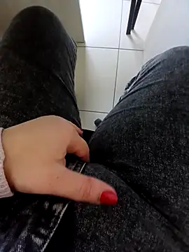 elisaelisa12 online show from 11/08/25, 09:53