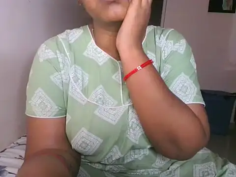 its me Rashmi online show from 09/10/25, 05:46