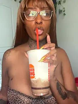 MistiSavannah online show from 11/06/25, 02:40