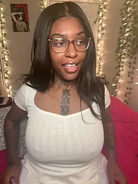 MistiSavannah online show from 02/21/26, 12:06