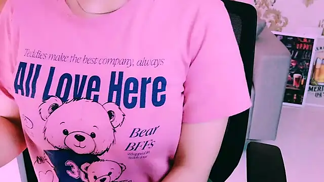 Snapshot of My_Rose chatting on 02/12/26, 11:27 My Rose online show from 02/12/26, 11:27