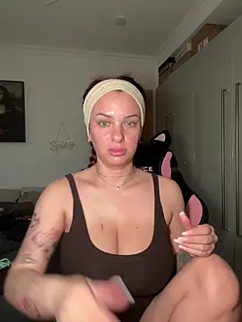 OliviaaFischer online show from 03/24/26, 11:59