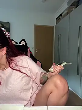 OliviaaFischer online show from 04/19/26, 02:27