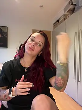 OliviaaFischer online show from 04/21/26, 06:12