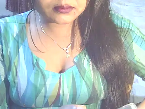 Nusrat Faria07 online show from 12/17/25, 08:04