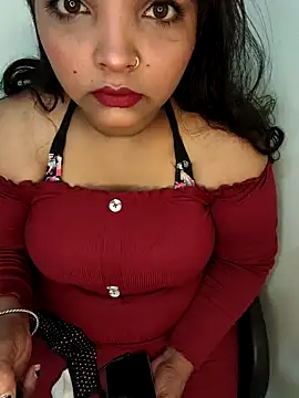 Snapshot of Komal-stream chatting on 09/12/25, 12:22 Komal-stream online show from 09/12/25, 12:22