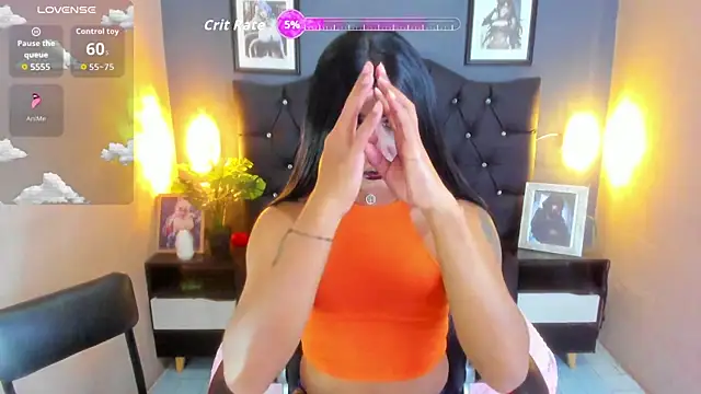 Snapshot of Lucia-Horny24 chatting on 09/10/25, 07:25 Lucia-Horny24 online show from 09/10/25, 07:25