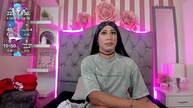 Snapshot of Lucia-Horny24 chatting on 09/19/25, 12:28 Lucia-Horny24 online show from 09/19/25, 12:28