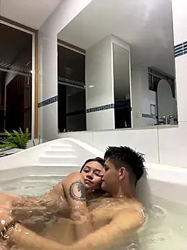 Noa Arez online show from 12/18/25, 04:51