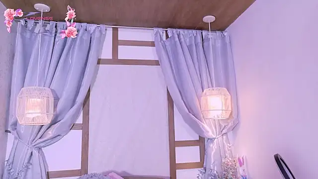 RenataLeclair online show from 04/20/26, 03:59