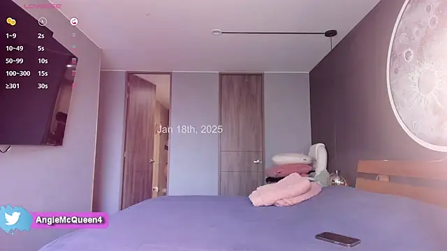 Sarajames online show from 01/18/25, 01:18