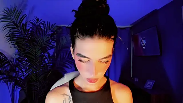 LanaOrtiiz online show from 09/15/25, 10:43