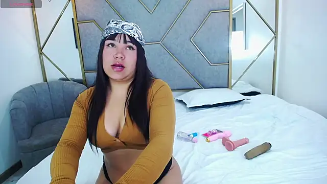 KarinaPrath online show from 09/23/25, 10:02