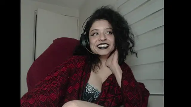 Snapshot of miss_carmila1 chatting on 10/15/25, 11:05 miss carmila1 online show from 10/15/25, 11:05