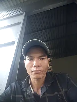 Snapshot of Dattony00 chatting on 03/01/26, 12:12 Dattony00 online show from 03/01/26, 12:12