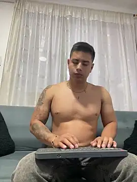 miaftmax online show from 09/26/25, 08:13