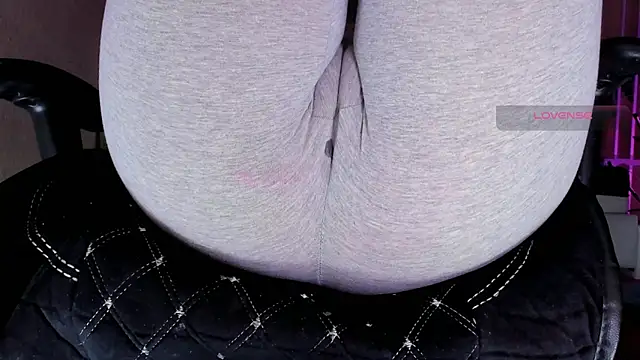 Snapshot of Cameltoe_squirt_inPants chatting on 10/20/25, 03:34 Cameltoe squirt inPants online show from 10/20/25, 03:34