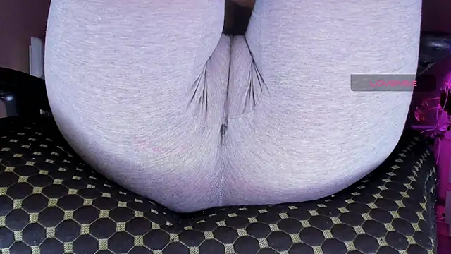 Snapshot of Cameltoe_squirt_inPants chatting on 11/10/25, 02:49 Cameltoe squirt inPants online show from 11/10/25, 02:49