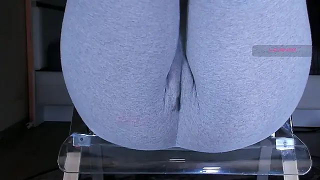 Cameltoe squirt inPants online show from 04/23/26, 08:35