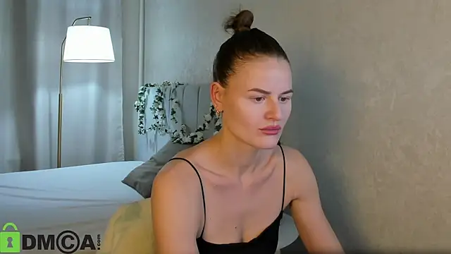 Wanda Gomez online show from 10/26/25, 02:01