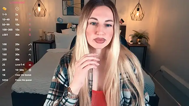 Lexi terele online show from 10/02/25, 06:53