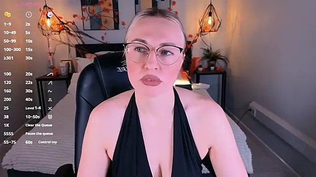 Lexi terele online show from 11/08/25, 06:57