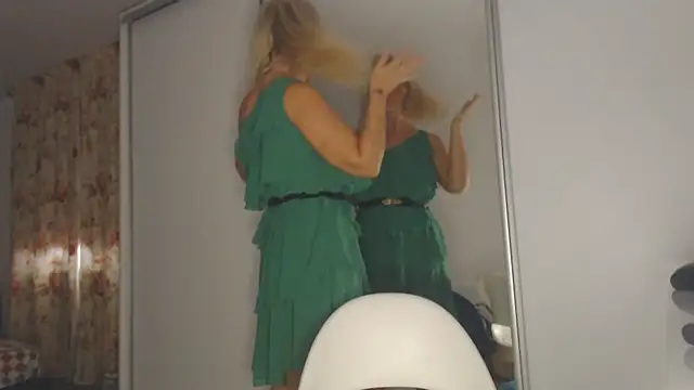 merlyn4 online show from 10/04/25, 12:36