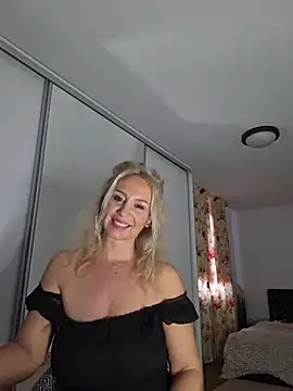 merlyn4 online show from 11/13/25, 08:57