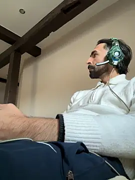 SergioGarcia93 online show from 11/08/25, 03:23