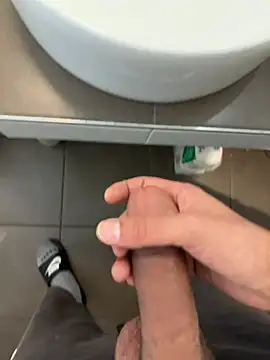 Snapshot of SergioGarcia93 chatting on 04/07/26, 10:09 SergioGarcia93 online show from 04/07/26, 10:09