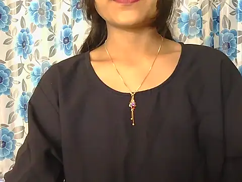 hoty-priya online show from 03/21/26, 06:40