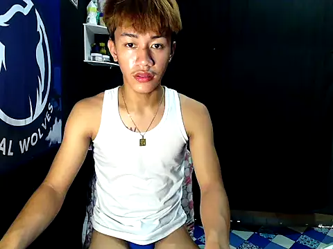 naughtyboyloy 0 online show from 10/16/25, 05:41