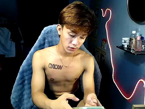 naughtyboyloy 0 online show from 07/28/26, 05:01