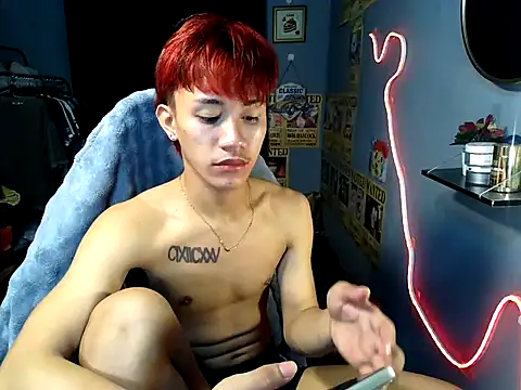 naughtyboyloy 0 online show from 08/07/26, 05:48