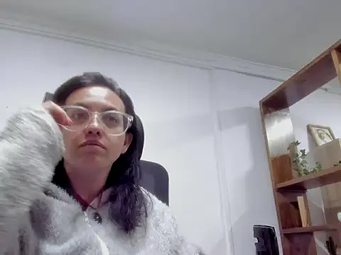 dalila macherano1 online show from 10/17/25, 08:22