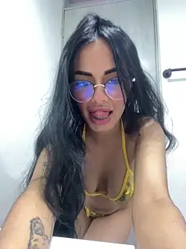 Melissa coch online show from 10/26/25, 09:53