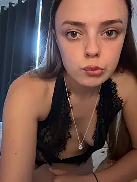 cutietootie02 online show from 07/28/26, 12:34