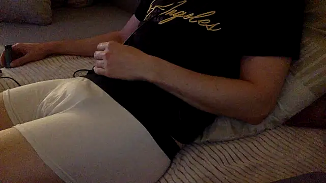 Breezydicksn online show from 11/19/25, 06:30