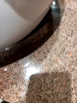 Mahiya0 online show from 12/22/25, 09:39