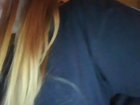 Snapshot of NibbleSweetie chatting on 12/21/25, 01:02 NibbleSweetie online show from 12/21/25, 01:02