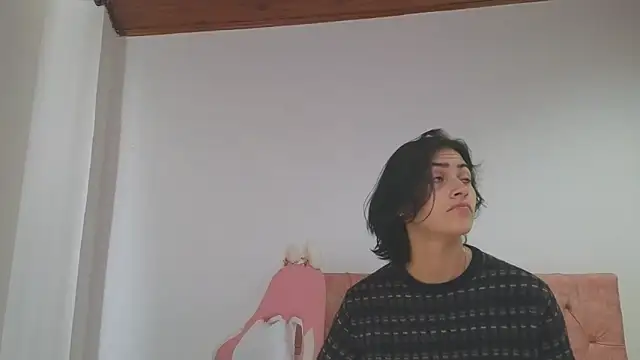 Snapshot of Crystal_Star_ chatting on 10/12/25, 12:37 Crystal Star online show from 10/12/25, 12:37