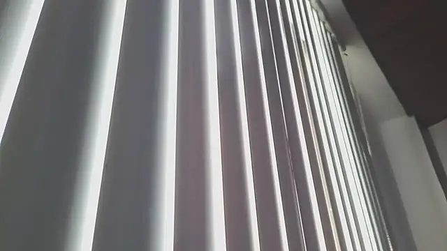 Snapshot of Crystal_Star_ chatting on 10/20/25, 01:22 Crystal Star online show from 10/20/25, 01:22