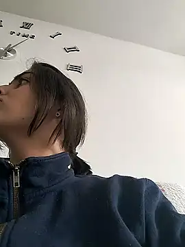 Snapshot of Crystal_Star_ chatting on 11/26/25, 06:31 Crystal Star online show from 11/26/25, 06:31