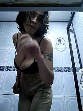 Snapshot of Crystal_Star_ chatting on 11/30/25, 01:53 Crystal Star online show from 11/30/25, 01:53