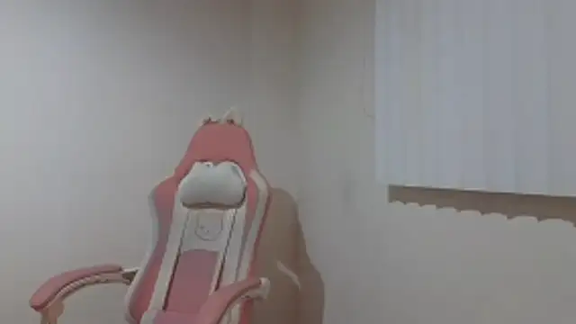 Crystal Star  online show from 12/18/25, 09:48