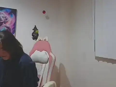 Crystal Star  online show from 12/23/25, 10:24