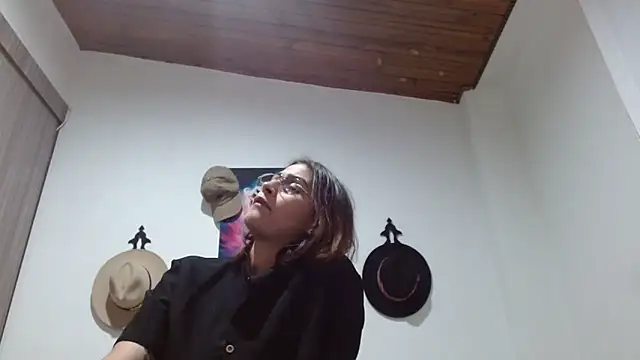 Crystal Star  online show from 02/14/26, 11:01