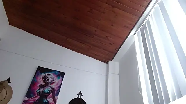 Crystal Star  online show from 03/06/26, 12:01