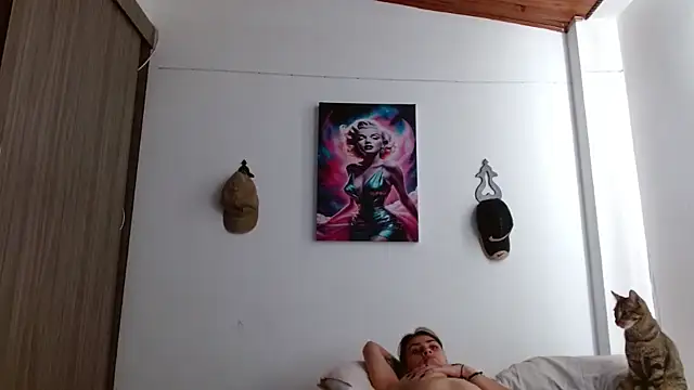 Crystal Star  online show from 04/14/26, 02:45