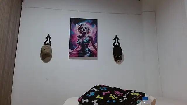 Crystal Star  online show from 04/21/26, 02:51